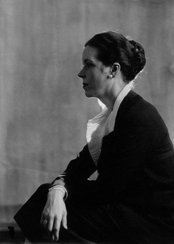 berenice-abbott-portrait-of-djuna-barnes-paris-1926-1363832584_b