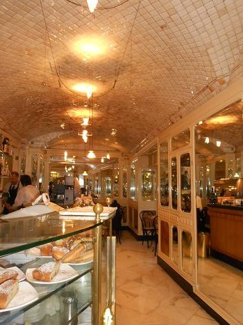 caffc3a8-degli-specchi-3